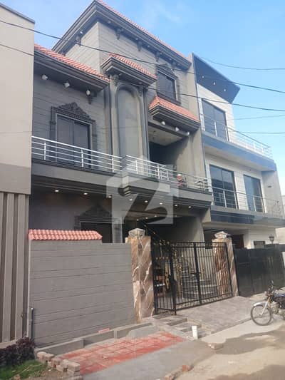 Brand New Stylish House Prime Location A+ Material Used In House Brand New Stylish House Prime Location A+ Material Used In House