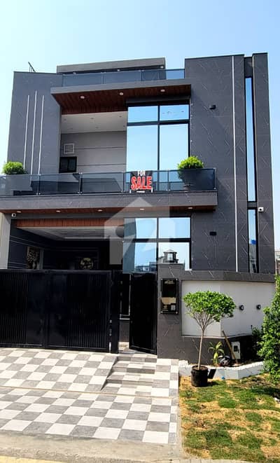 5 Marla Brand New House For Sale In Rose Block, Park View City Lahore