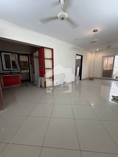 Luxury brand new apartment with extra terrace pure west open apartment 3 bed dd for rent