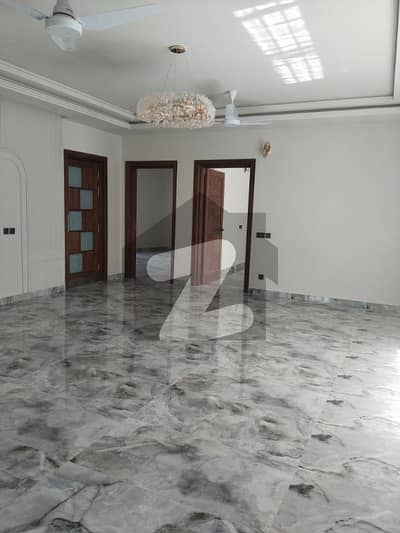 E11 First Entery 3bed Upper Portion For Rent