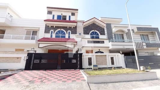 35x70 Beautifull House For Sale In G-13