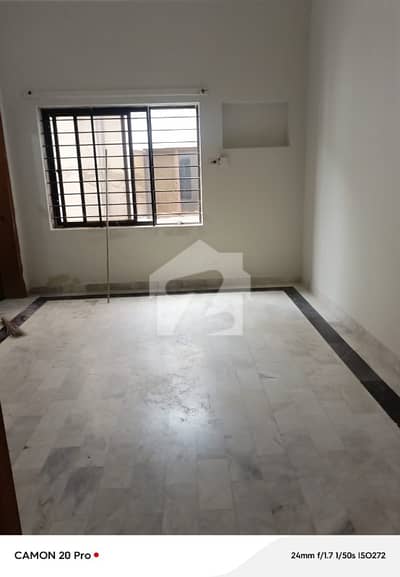 F11 GROUND PORTION 2BEDS SEPARATE GATE BEST LOCATION PKR 100K