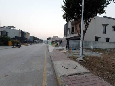 3 Kanal Plot Overseas Block 3 Side Open Heighted Location 1 Kanal Extra Land