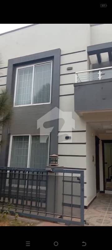 5 Marla Beautiful House Available For Sale In Park View City - B-Block