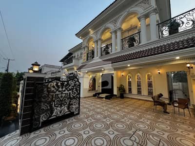 B block 1 kanal house available for sale