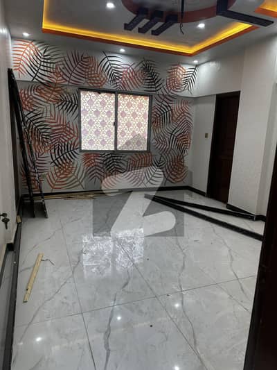 FRONT 2 SIDE CORNER WITH 3 BALCONIES 3 BED DD FLAT AVAILABLE FOR SALE AF PARSI COLONY KARACHI