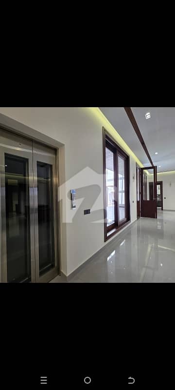 B/N House With LIFT Basment 600yd