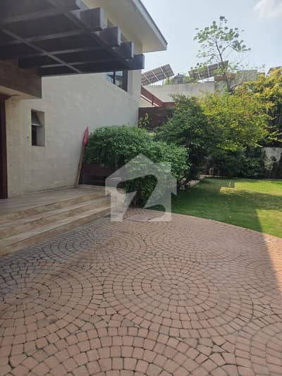 Mm Alam 2 Kanal Property Is Available For Sale.