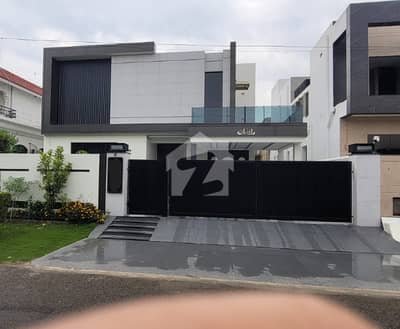 Fully Furnished 1 Kanal Modern Design House For Sale In DHA Phase 4 Block-BB Lahore. Fully Furnished 1 Kanal Modern Design House For Sale In DHA Phase 4 Block-BB Lahore.