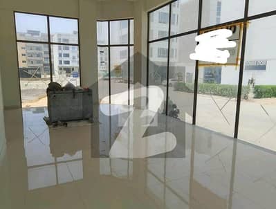 MEGA COMMERCIAL FACILITY | MAIN KHALIQ-UZ-ZAMAN ROAD, CLIFTON SHOP FOR RENT