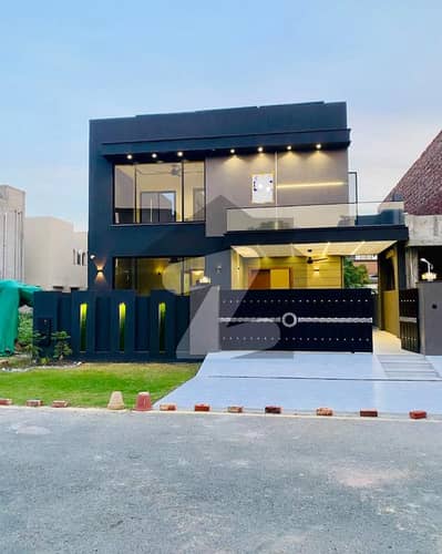 3 Years Installments Plan 10 Marla Brand New House For Sale In Park View City