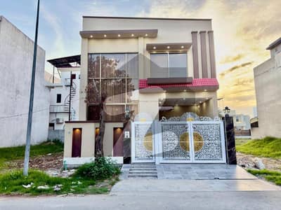 سٹی ہاؤسنگ سوسائٹی گوجرانوالہ میں 4 کمروں کا 5 مرلہ مکان 1.9 کروڑ میں برائے فروخت۔