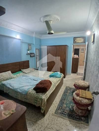 Flat for Rent, 3bed DD flat, Road Facing, Near Johar-Mor KHI