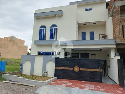 Your Dream Brand New 8 Marla House Is Available In Mumtaz City - Ravi Block