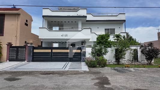 Chinar Bagh Society 1 kanal Used House For Sale