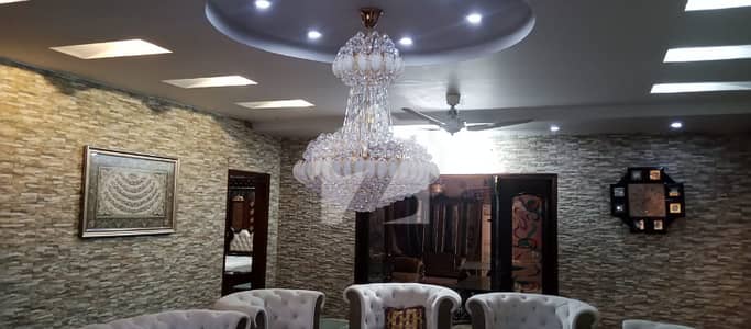 Luxurious Fully Furnished 1000 Yards Bungalow