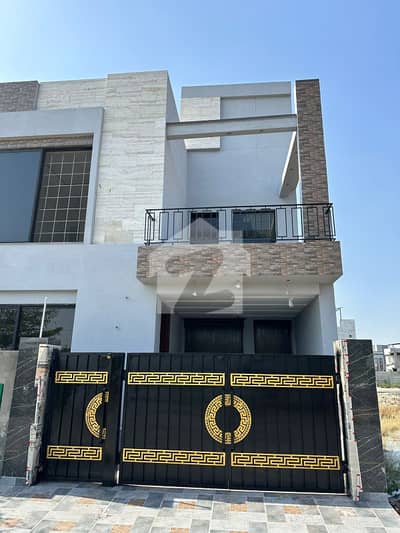 بحریہ آرچرڈ فیز 1 - ایسٹرن ایکسٹینشن بحریہ آرچرڈ فیز 1,بحریہ آرچرڈ,لاہور میں 3 کمروں کا 5 مرلہ مکان 1.55 کروڑ میں برائے فروخت۔