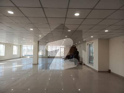 آئی ۔ 9 اسلام آباد میں 3 کنال Studio عمارت 40.0 لاکھ میں کرایہ پر دستیاب ہے۔