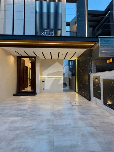 10 Marla Ultra Modern House J Block LDA Avenue For Sale