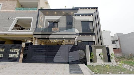 House Of 10 Marla Is Available For Sale In LDA Avenue - Block J, Lahore House Of 10 Marla Is Available For Sale In LDA Avenue - Block J, Lahore