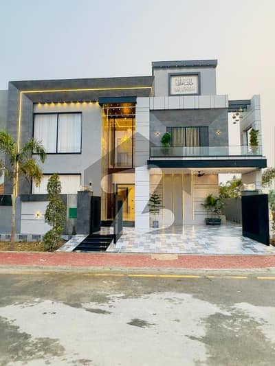 13 MARLA BEAUTIFUL HOUSE FOR SALE IN OVERSEAS A BLOCK BAHRIA TOWN LAHORE