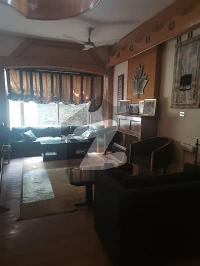 1022 Square Yard Beautiful Proper House Available For Sale On Prime Location F-10/4