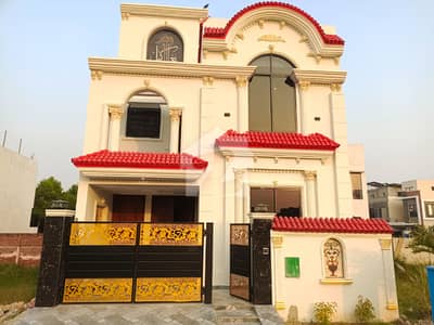 بحریہ نشیمن ۔ سن فلاور بحریہ نشیمن,لاہور میں 3 کمروں کا 5 مرلہ مکان 1.58 کروڑ میں برائے فروخت۔