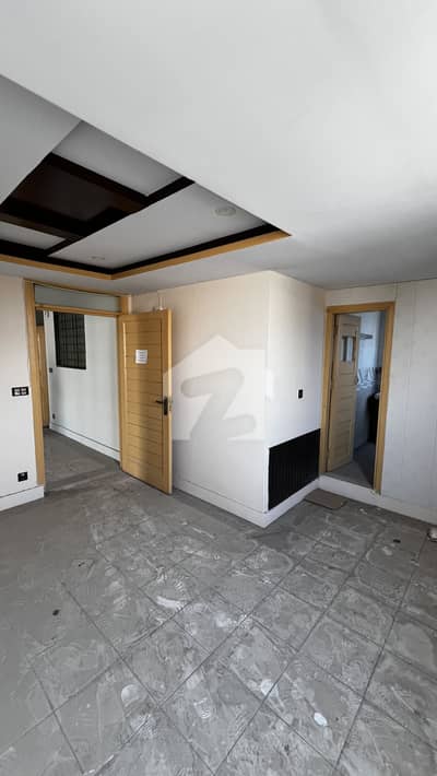 1460 SQFT | 3 SIDE OPEN FLOOR | MAIN AVENUE SOAN GARDEN | MAIN CHOWK