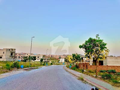 ڈی ایچ اے فیز 4 - سیکٹر اے ڈی ایچ اے ڈیفینس فیز 4,ڈی ایچ اے ڈیفینس,اسلام آباد میں 1 کنال رہائشی پلاٹ 3.25 کروڑ میں برائے فروخت۔ ڈی ایچ اے فیز 4 - سیکٹر اے ڈی ایچ اے ڈیفینس فیز 4,ڈی ایچ اے ڈیفینس,اسلام آباد میں 1 کنال رہائشی پلاٹ 3.25 کروڑ میں برائے فروخت۔
