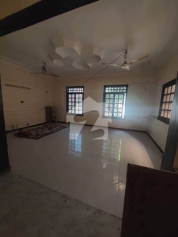 BUNGALOW FOR SALE IN PHASE-5 BUNGALOW FOR SALE IN PHASE-5