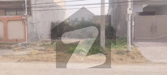 5 Marla Plot With Ideal Access For Sale