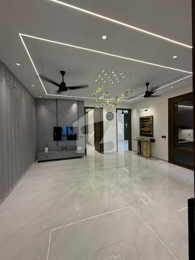 7 Marla House Available For Rent