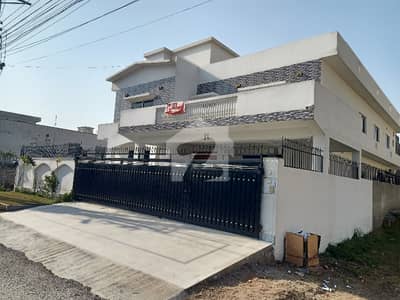 1 KANAL DOUBLE HOUSE IS AVAILABLE FOR SALE