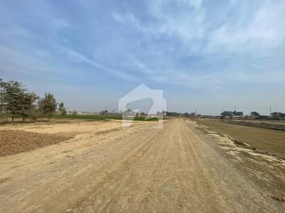 5 marla plot for sale umar block