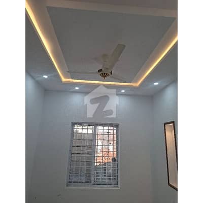 وکیل کالونی اسلام آباد ہائی وے,راولپنڈی میں 3 کمروں کا 4 مرلہ مکان 1.25 کروڑ میں برائے فروخت۔