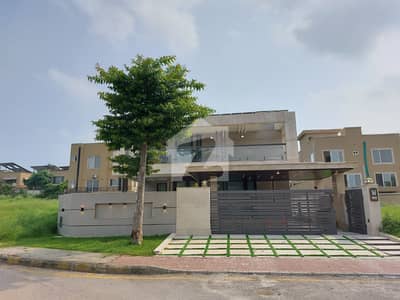 ڈی ایچ اے فیز 1 - سیکٹر ایف ڈی ایچ اے ڈیفینس فیز 1,ڈی ایچ اے ڈیفینس,اسلام آباد میں 7 کمروں کا 1 کنال مکان 14.0 کروڑ میں برائے فروخت۔ ڈی ایچ اے فیز 1 - سیکٹر ایف ڈی ایچ اے ڈیفینس فیز 1,ڈی ایچ اے ڈیفینس,اسلام آباد میں 7 کمروں کا 1 کنال مکان 14.0 کروڑ میں برائے فروخت۔
