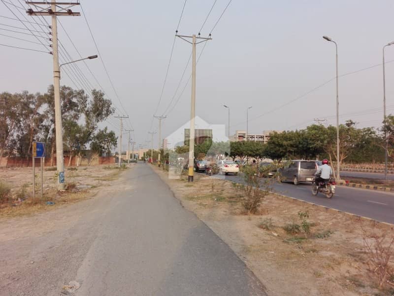 EXCELLENT PLOT NEAR TO 60' ROAD EXCELLENT PLOT NEAR TO 60' ROAD