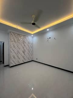 272sq yd 4 & 5 Bedrooms Luxury Villa FOR SALE. Adjacent to Jinnah Avenue, Easy access to Entrance facing GRAND MOSQUE. All facilities nearby and utilities present. 272sq yd 4 & 5 Bedrooms Luxury Villa FOR SALE. Adjacent to Jinnah Avenue, Easy access to Entrance facing GRAND MOSQUE. All facilities nearby and utilities present.