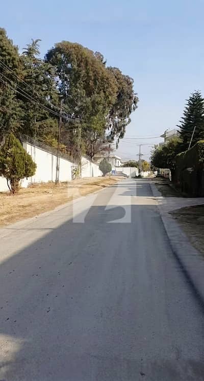 حبیب اللہ کالونی ایبٹ آباد میں 8 مرلہ رہائشی پلاٹ 2.08 کروڑ میں برائے فروخت۔