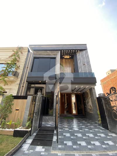 5 Marla Brand New Modern Design Lavish House For Sale In Park View City Lahore | For Discounted Price And Original Pictures Download The App "Signature Lands".