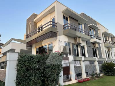 F-11 Beautiful Stylish Upper Portion 3 Bedroom For Rent F-11 Beautiful Stylish Upper Portion 3 Bedroom For Rent