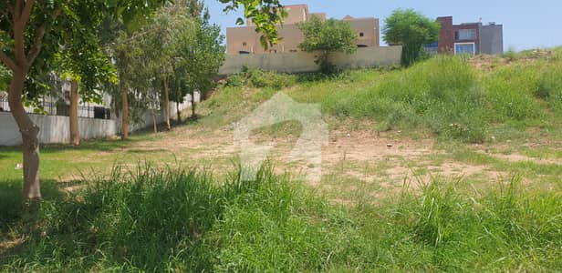 VVIP Location BACK OPEN HEIGHT & VIEW 1 Kanal Plot