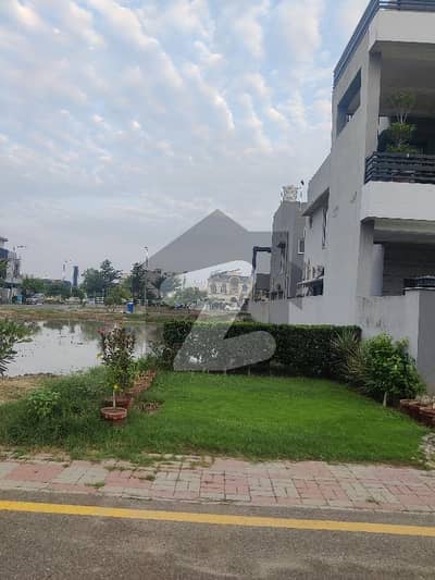 1 Kanal Hot Location Plot For Sale Near Eme 100 Feet Road