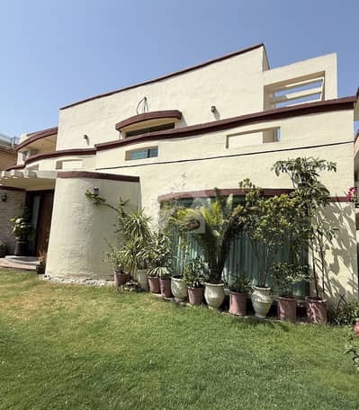 31 Marla Beautiful House For Sale
