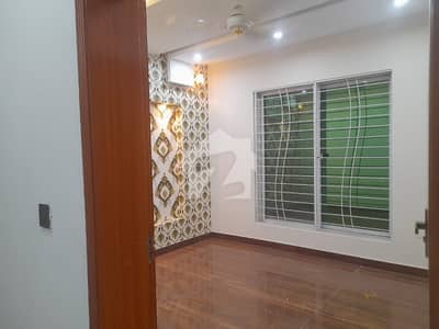 Brand New 5 Marla Upper Portion For Rent