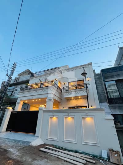 10 Marla House Brand New Beautiful Luxury Modern Designer Stylish Location Very Prime Location