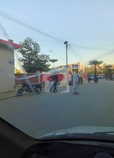 اسٹیٹ بینک آ ف پاکستان ہاؤسنگ سوسائٹی سکیم 33 - سیکٹر 17-اے,سکیم 33,کراچی میں 6 کمروں کا 8 مرلہ مکان 4.1 کروڑ میں برائے فروخت۔