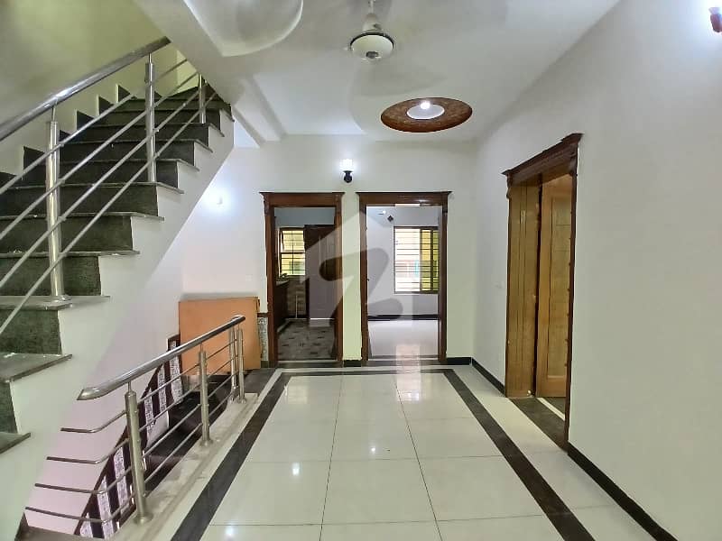 G-13 25x40 Upper Portion Available For Rent G-13 25x40 Upper Portion Available For Rent