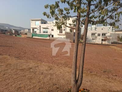 Plot For Sale In Soan Garden At Investor Price