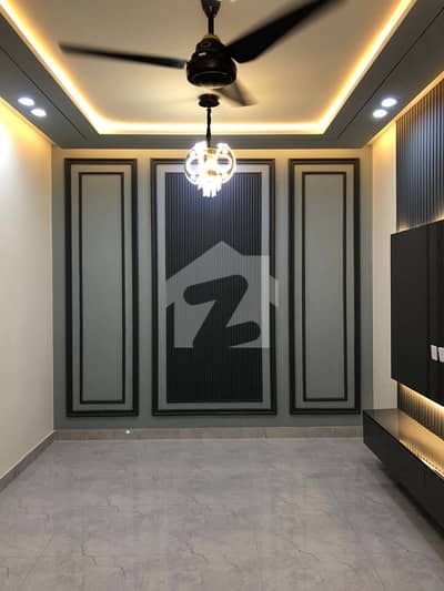 5 Marla Brand New Modern Design Lavish House For Sale In Park View City Lahore | For Discounted Price And Original Pictures Download The App "Signature Lands". 5 Marla Brand New Modern Design Lavish House For Sale In Park View City Lahore | For Discounted Price And Original Pictures Download The App "Signature Lands".